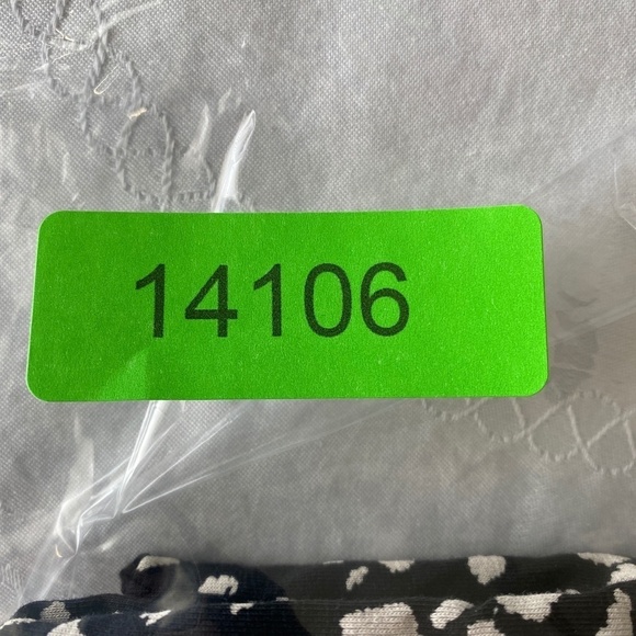 H&M Women's Black White Pull On Mini Skirt Size Small - Picture 9 of 9